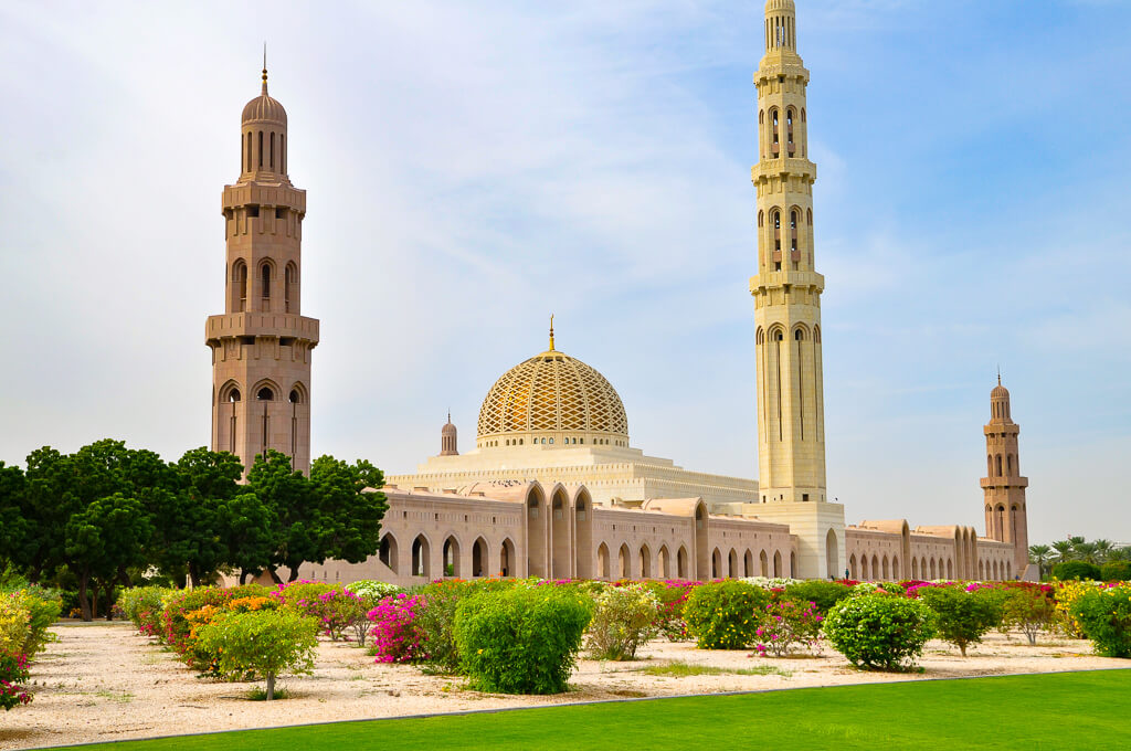 oman-sultan-qaboos-mosque